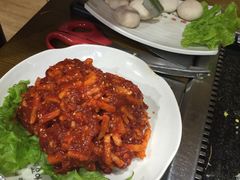 生拌牛肉-韩阳王石板烤肉