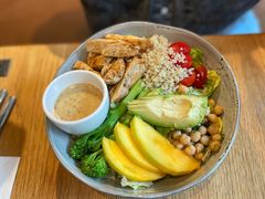 鸡肉牛油果芒果色拉-Wagas沃歌斯(环贸店)
