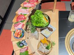 -山川小町·极番烧肉(新地假日广场店)