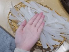 宽粉-万里闯关东铁锅炖菜馆(高新旗舰店)