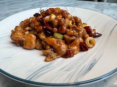 宫爆花仁鸡丁-蔴将·川菜(黄龙万科店)