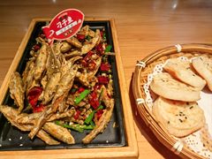 -自己人·宜昌菜(水悦城店)