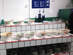 自助调料区-有拈头成都市井火锅(南中环店)