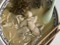 -明呈黄鱼面馆(斜土路店)