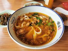 -顺溜·手工刀削面·黑金店(铜锣湾店)