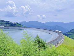 -藏龙百瀑漂流