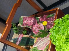 -山川小町·极番烧肉(新地假日广场店)