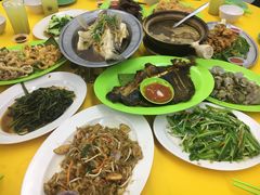 -明记烧鱼美味店