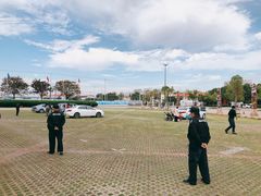 -野生动物园-停车场