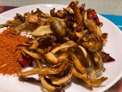 炸菌子-勺子米线·云南传统小吃市集(四方街店)