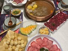 -牛村来人潮汕牛肉火锅(西单店)