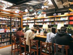 -西西弗书店&矢量咖啡(凯德晶萃广场店)