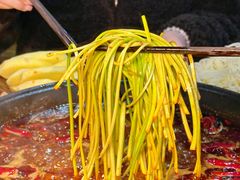 -黄潇洒老火锅(九眼桥宏济巷店)