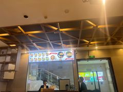 -诗爷牛尾汤(大坪英利店)