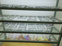 -LOGO眼镜·蔡司品牌折扣店(龙华清湖店)