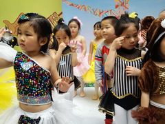 -Isee灰姑娘国际儿童艺术中心(BHGMall店)