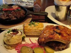 驰名烟熏嫩猪小排-Chili's Cafe&Bar奇利斯(滨江店)