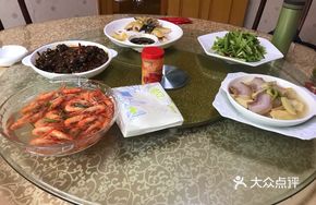 Steamed Tofu Skin Rolls with Salted Pork