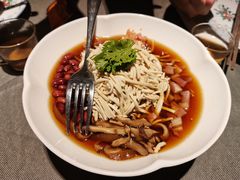 多味烫干丝-小厨娘绣中淮扬(大行宫科巷店)