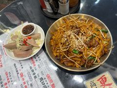 -禄粥·广府味·煲仔粥·宵夜·明档现做(江南西店)
