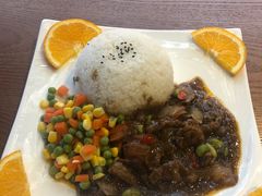 -新华里咖啡书吧(新华书店小寨店)