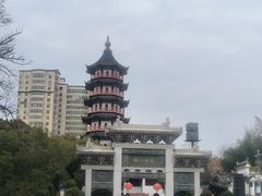 -绳金塔