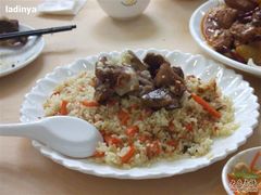 手抓饭-巴扎美食·新疆菜·西域歌舞表演餐厅(新疆大厦店)