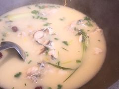 -咕嘟草帽鱼·牛奶一样的鲜鱼汤(包河万达广场创始店)