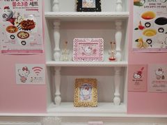 -Hello Kitty Cafe(弘大店)