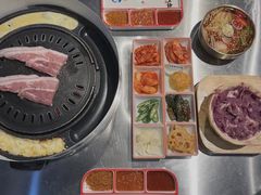-朴太院·烤肉万岁·创意首尔料理(中联广场店)