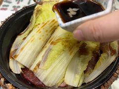 叉烧腊肠双拼煲仔饭-堂屋糖水店(愚园店)