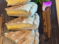 青稞小米饼-品味泸沽湖•民族特色菜(大落水店)