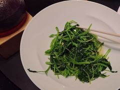 -忆江南·临江鱼馆