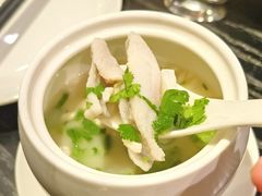招牌胡椒汆鲜鱼汤-吉品小鲜Jhouse(陆家嘴中心店)