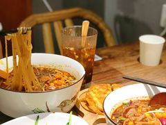 -麻婆婆白家肥肠粉(海岸城店)