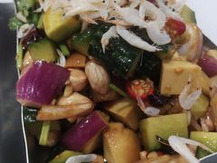 -泉哥小平房串店