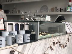 -UNI UNI(环亚凯瑟琳店)