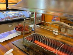 -哈尔滨小酒馆·鲜肉现穿自助烧烤(康新花园店)