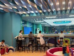 -Swim斯卫姆国际儿童游泳中心(红博中央公园店)