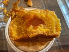 流心奶黄金月酥-陕拾叁-西安糕点(大雁塔店)