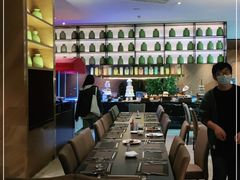 -元素自助餐厅·生蚝·海鲜·刺身(萝岗汇华希尔顿逸林酒店)