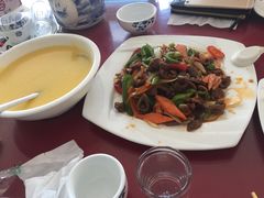 -溢心园香河肉饼总店