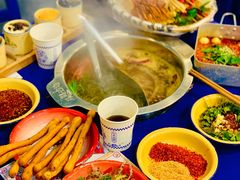 -马路边边串串香(苗栗路店)