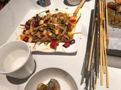 -卞二小串·鹤岗烧烤·坑烤(永定路店)