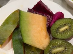 -金马门国际美食百汇(珞喻路店)