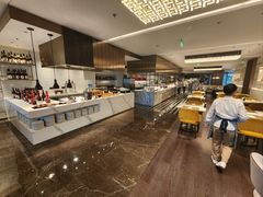 -深圳国际会展中心希尔顿酒店(前海华发冰雪世界店)