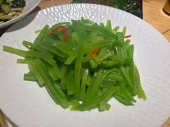 -郭靖内蒙菜·烤全羊·烧烤(望京旗舰店)