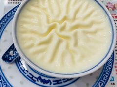 招牌双皮奶任意配-广信牛奶甜品世家(台东店)