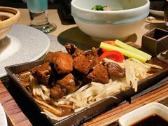 铁锄牛排-穹六人间 people 6(岳阳路店)