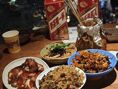 -包整·丝娃娃(一览甲秀楼风景店)